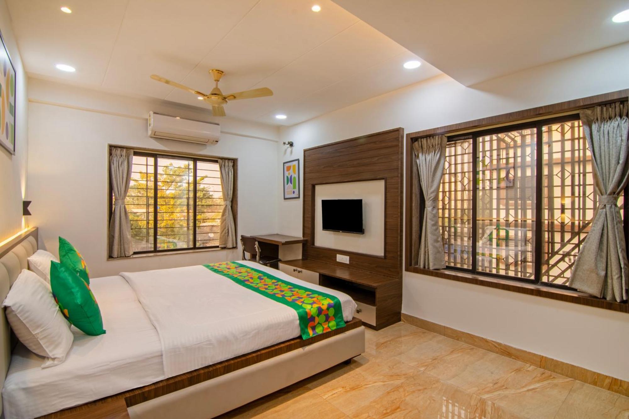 Treebo Petals Banquet & Suites - Kalküta Dış mekan fotoğraf