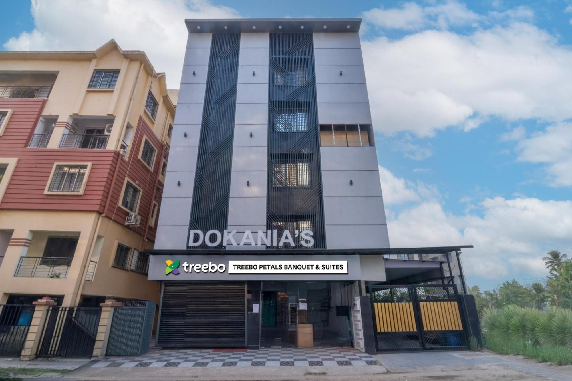Treebo Petals Banquet & Suites - Kalküta Dış mekan fotoğraf